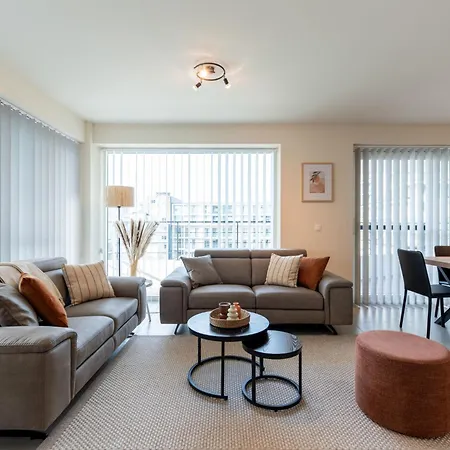 Апартаменты The Waves With Parking By Interhome