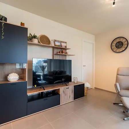 Апартаменты The Waves With Parking By Interhome Остенде